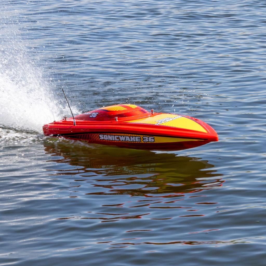 Proboat Sonicwake 36In V3 Self-Righting V-Hull Boat Rtr, Red