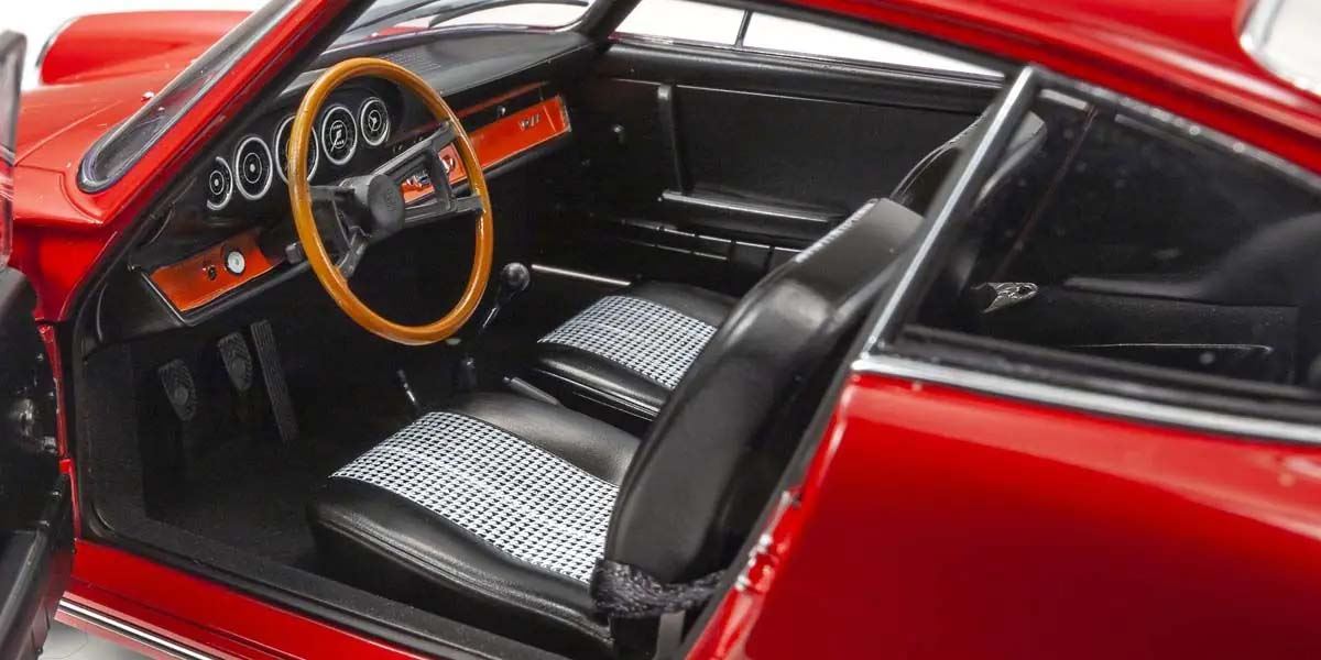 Kyosho 1:18 Porsche 911 2.0 (901) 1964 Signal Red
