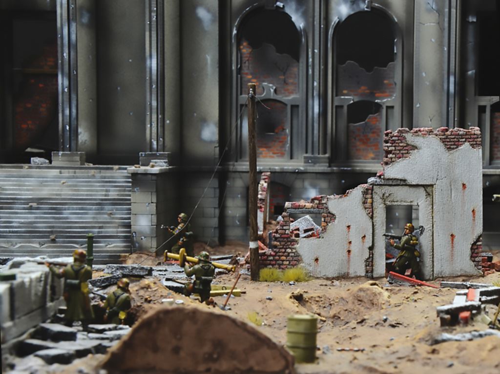 Italeri Berlin 1945: Fall of the Reichstag