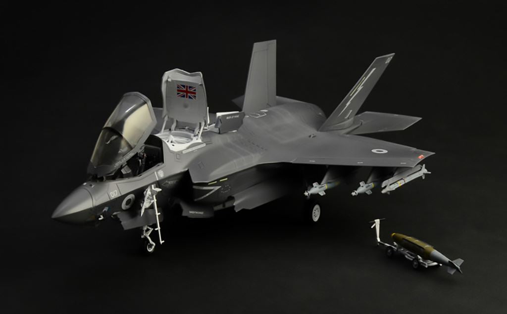 Italeri RAF F-35B STOVL version