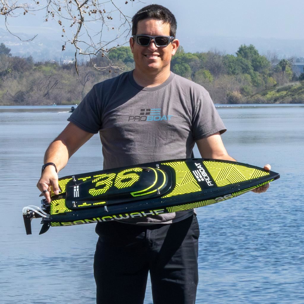 Proboat Sonicwake 36In V3 Self-Righting V-Hull Boat Rtr, Black