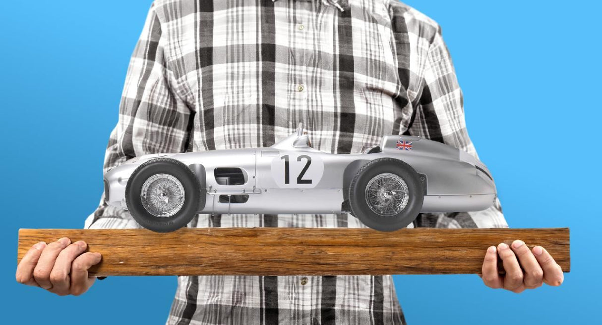 Ixo (Parent) Mercedes-Benz W196 R Stirling Moss #12 1/8 Scale Metal Kit