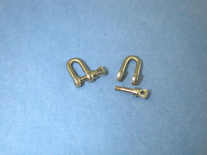 Radio Active Shackle 4.4x8.2, M1.2 Threaded Pin (pk2)