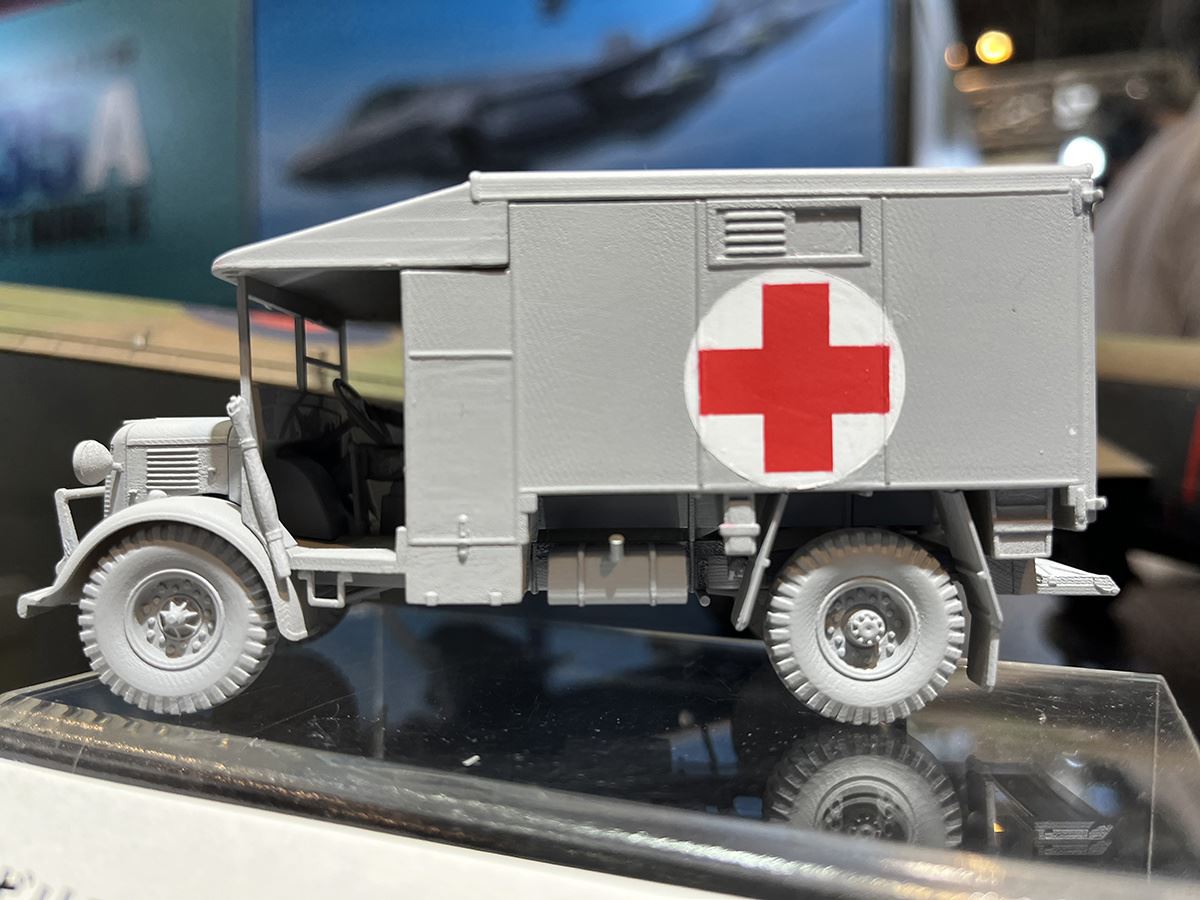 Tamiya 1/48 British 2t 4x2 Ambulance