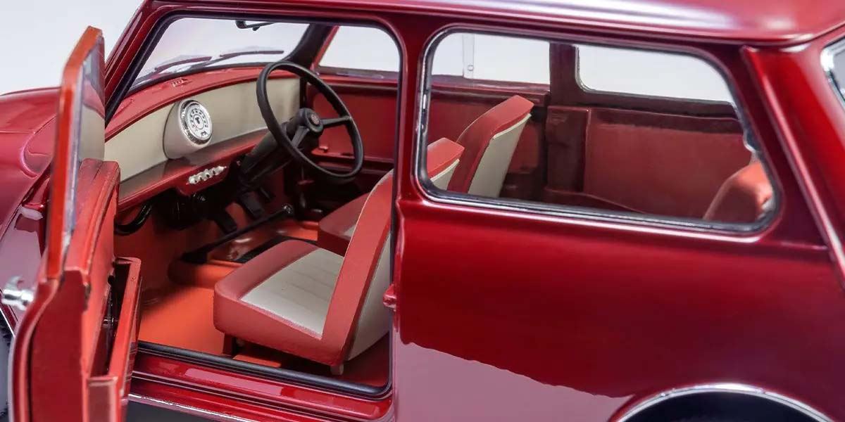 Kyosho 1:18 Morris Mini Minor Cherry Red