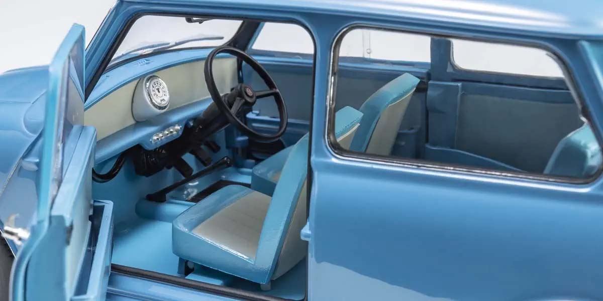 Kyosho 1:18 Morris Mini Minor Clipper Blue