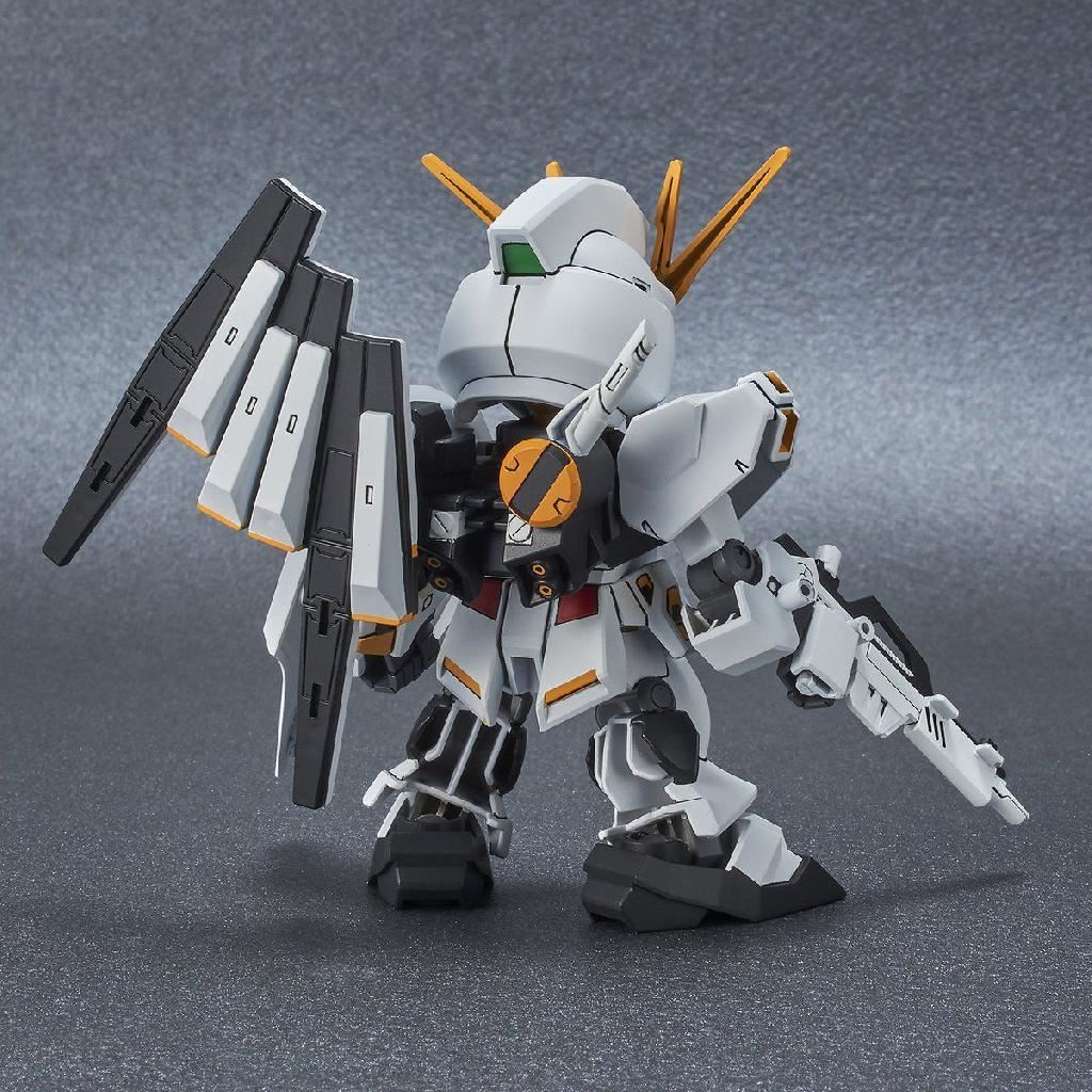 Bandai Hobby Sd Gundam Ex-Standard Nu Gundam