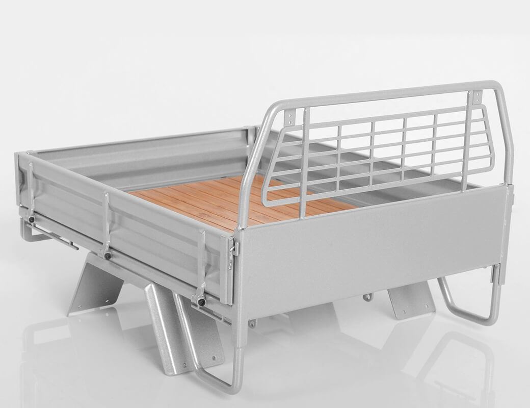 RC4WD KOBER REAR BED W/TIRE HOLDER & MUD FLAPS FOR RC4WD TF2 LWB TOYOTA LC70 (SILVER)