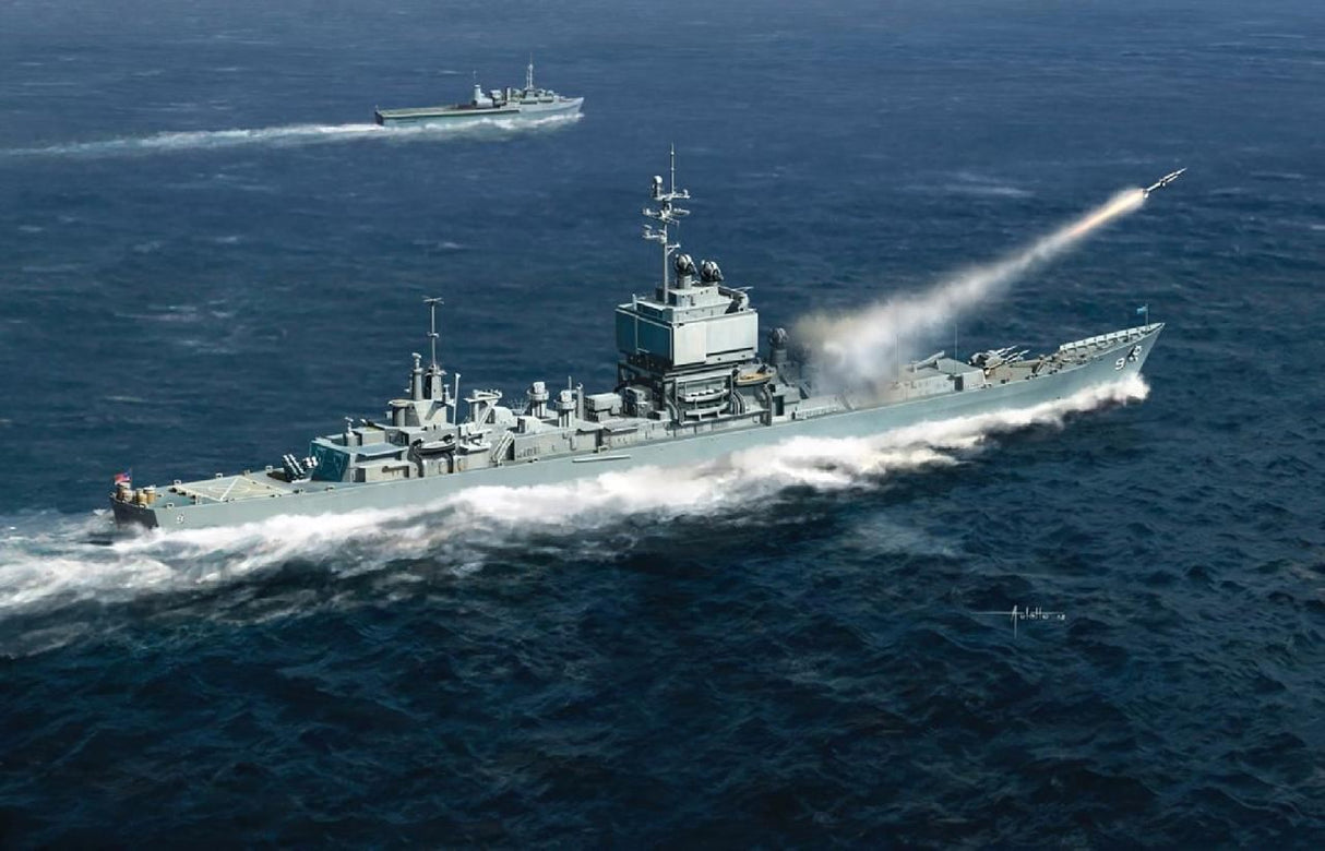 Dragon 1/700 U.S.S. Long Beach Cgn 9 1980