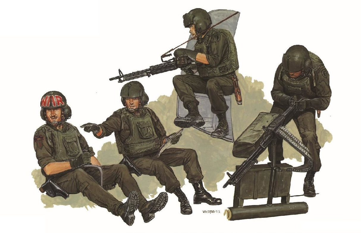 Dragon Us Helicopter Crew