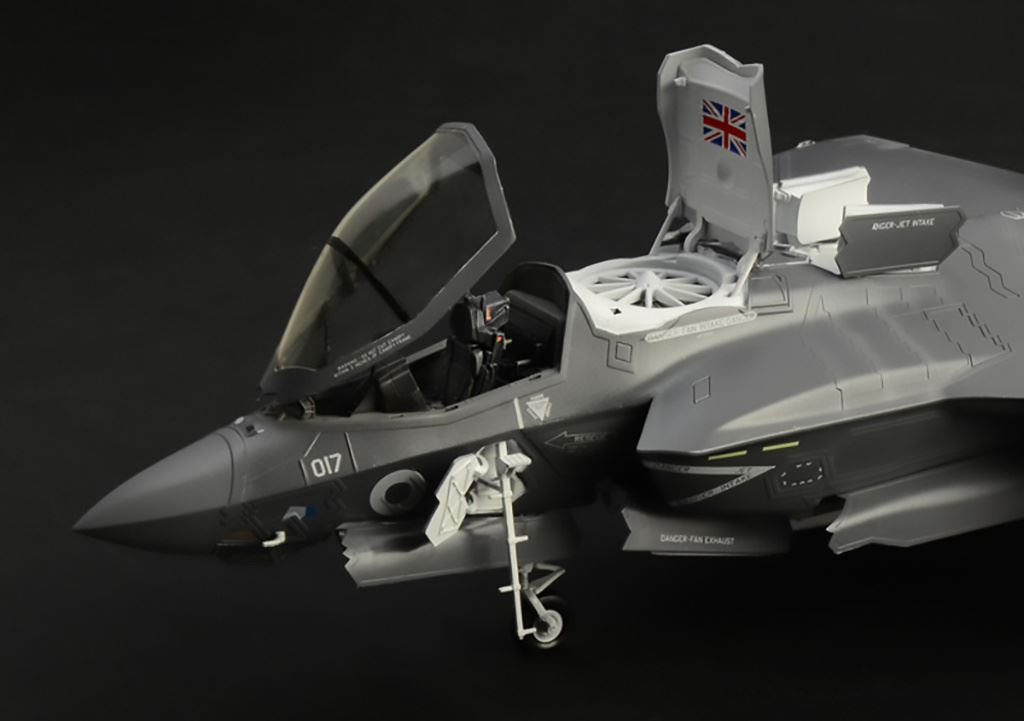 Italeri RAF F-35B STOVL version