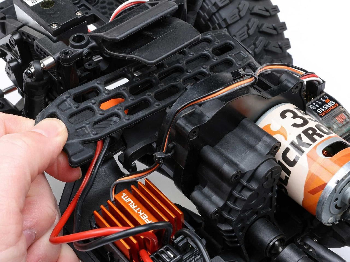 Axial 1/10 Scx10 Iii Coyote 4X4 Rtr Brushed Rock Crawler, Blue