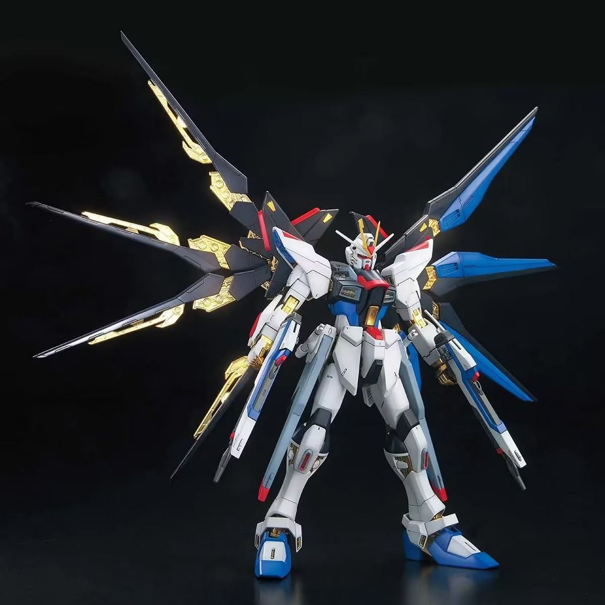 Bandai Hobby Mg 1/100 Strike Freedom Gundam Full Burst Mode