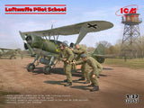Icm Luftwaffe Pilot School (Hs 123A Training Biplane & 3 Figures)